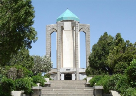 Baba taher poet tomb